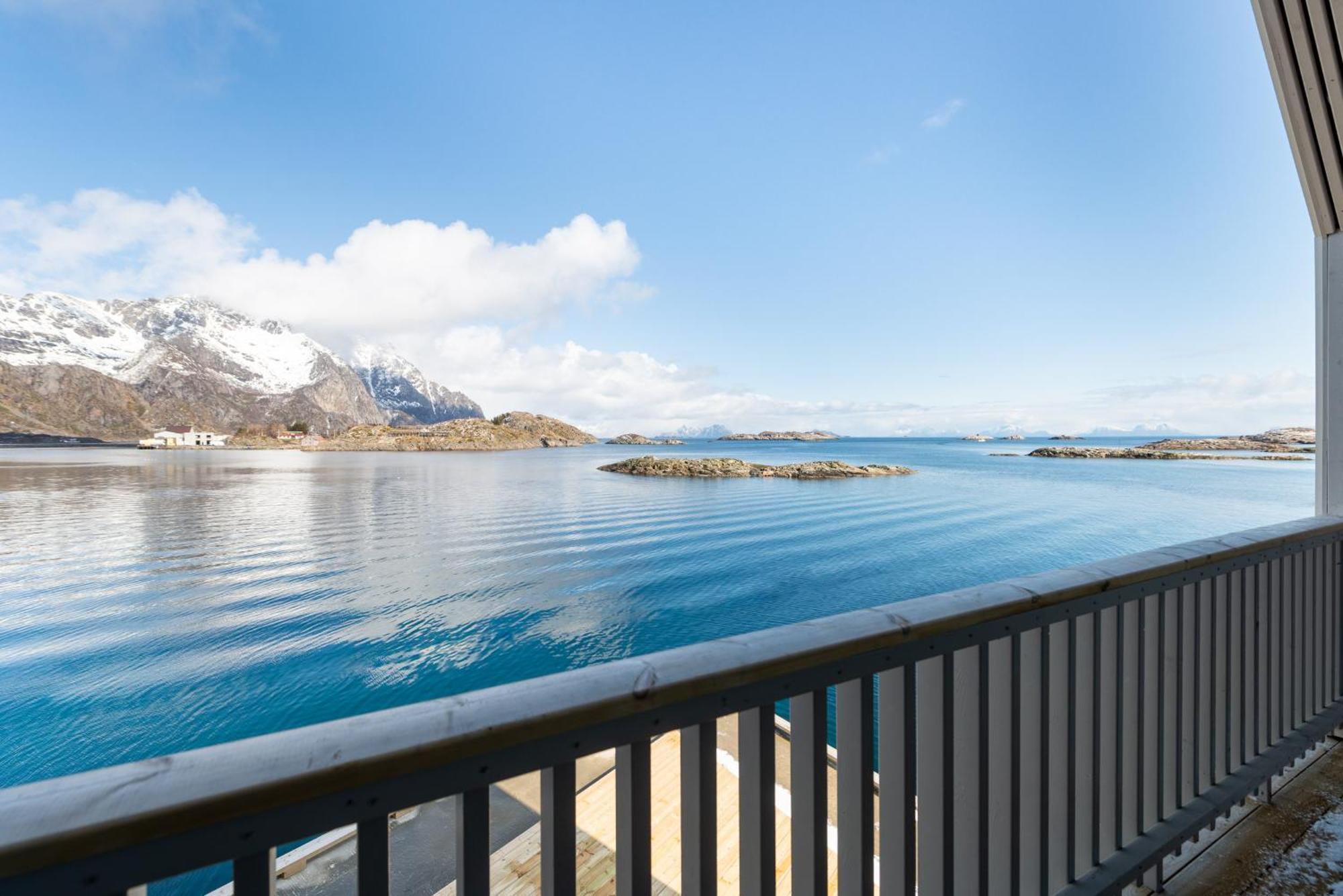 Cornerview Apartment Henningsvaer Exterior photo