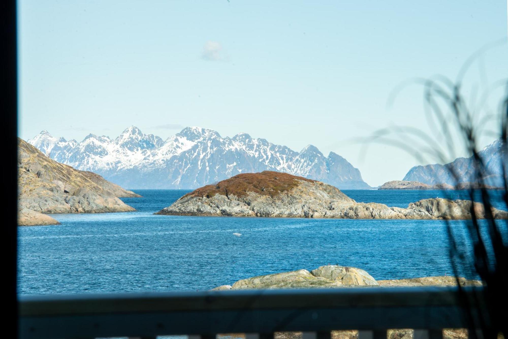 Cornerview Apartment Henningsvaer Exterior photo