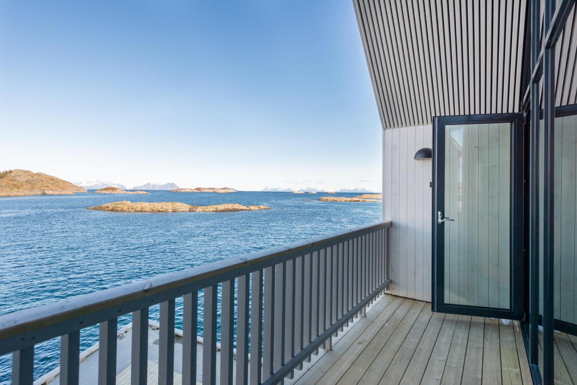 Cornerview Apartment Henningsvaer Exterior photo